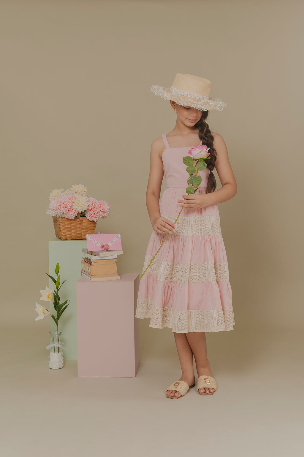 GIRL´PINK DRESS COMPASION