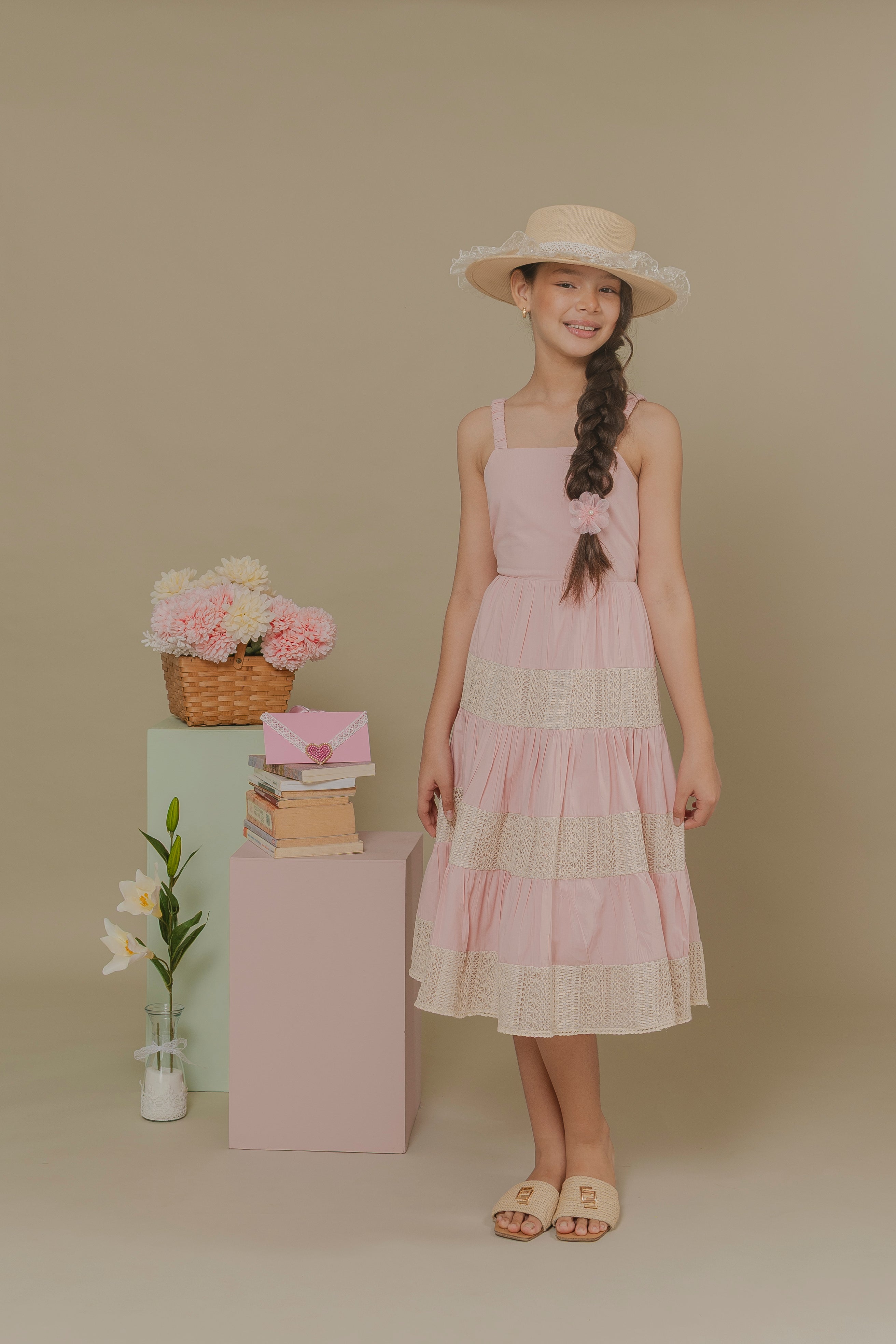 GIRL´PINK DRESS COMPASION