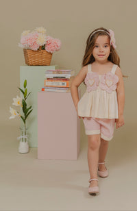 Conjunto Para Bebita Ecos Beige  (PRE-ORDEN - ENTREGA EN 15 DÍAS)