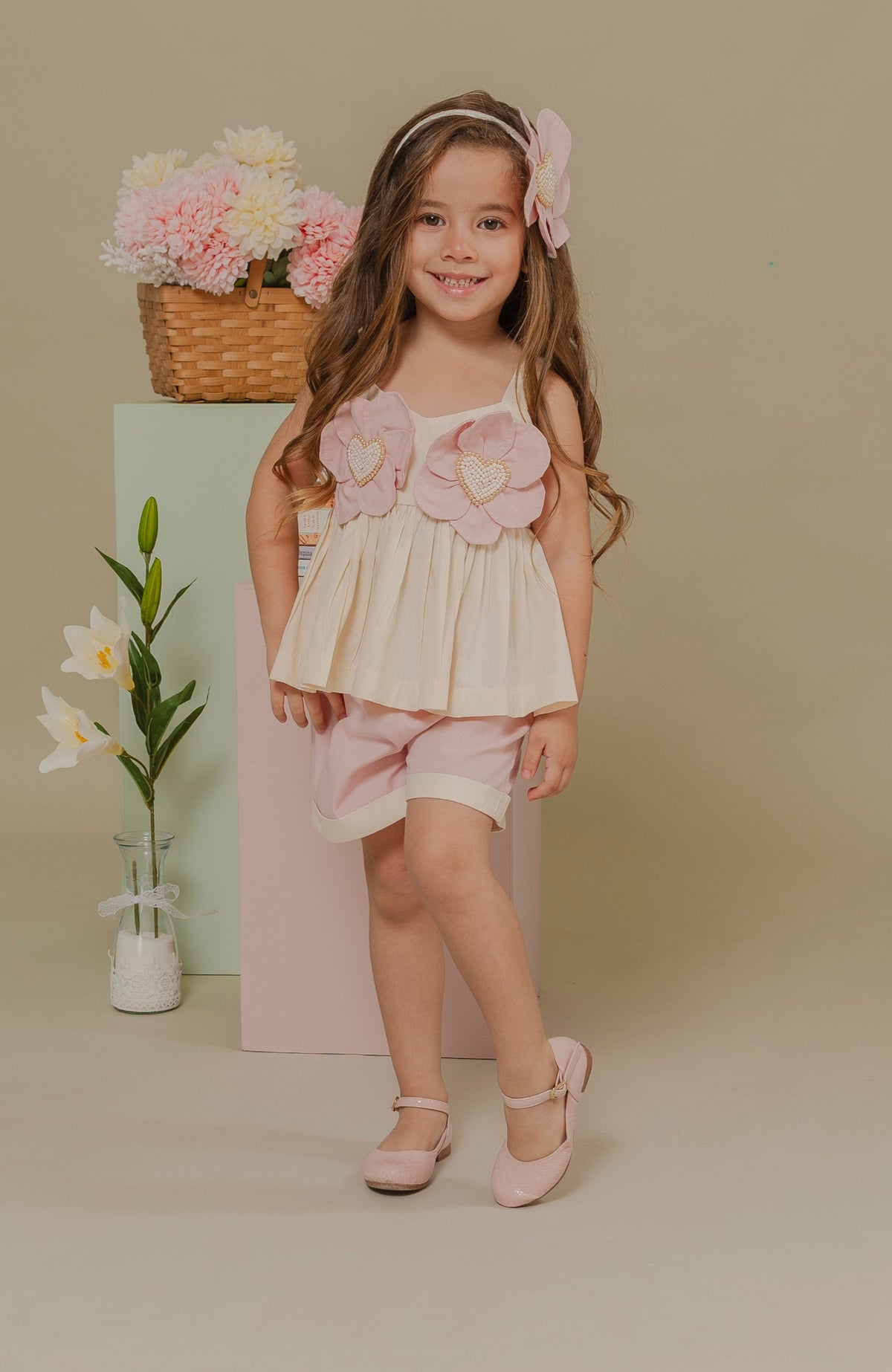 Conjunto Para Bebita Ecos Beige  (PRE-ORDEN - ENTREGA EN 15 DÍAS)